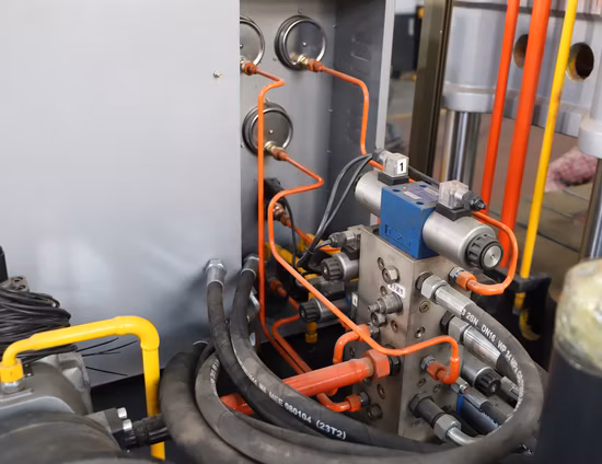 630 Ton/800 Ton/1000 Ton estampagem de metal Prensa Hidráulica de estampagem profunda para pele de porta/Panelas/Pia de cozinha/Tanque de água/Telha metálica/Carrinho de mão com marcação CE&SGS